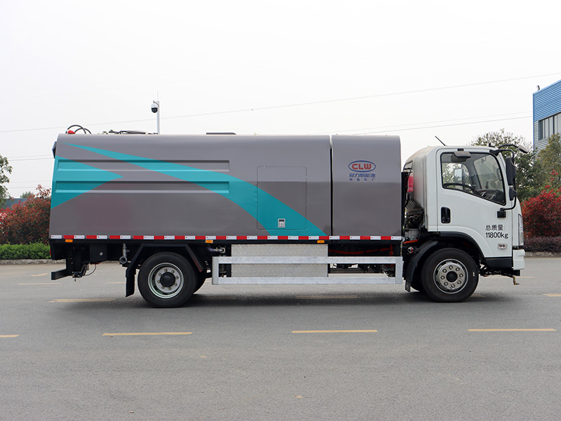 5方比亞迪T7BE純電動(dòng)護(hù)欄清洗車CL5120GQXBEV